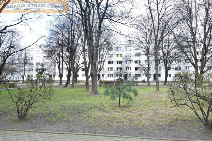 Mieszkanie Sprzedaż  Wola Pustola 1